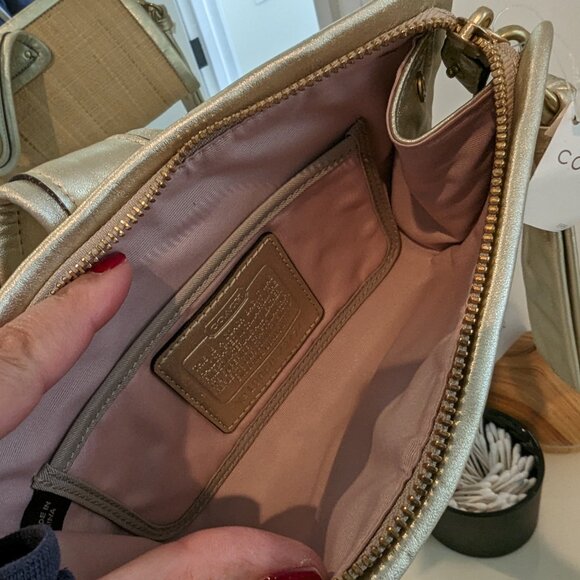 Coach Natural Straw Weave Wristlet Clutch with Gold Trim NWT - Picture 3 of 6